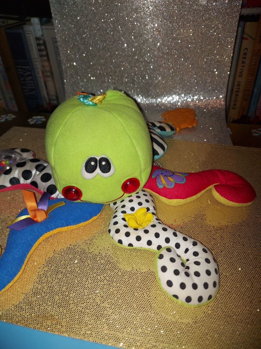 FISHER PRICE Duża sensoryczna ośmiornica światło dźwięk 9M+