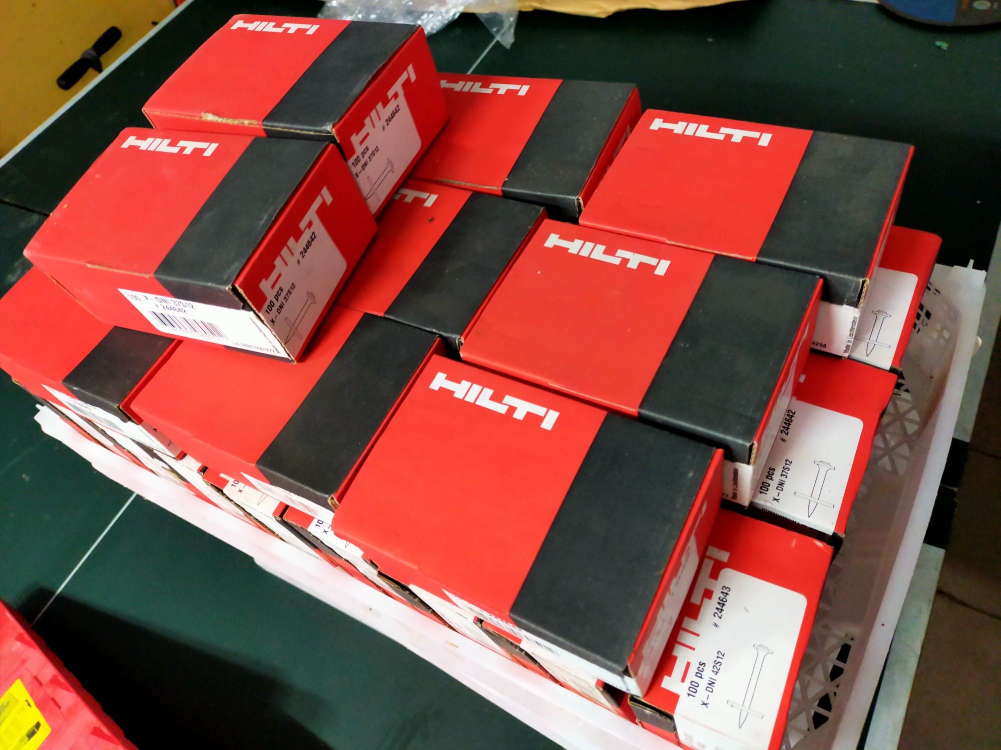 HILTI gwoździe i podkładki stalowe
