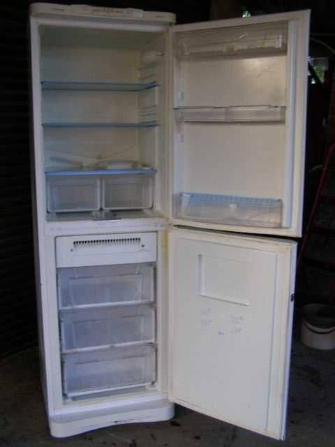 холодильник  2 х камерный