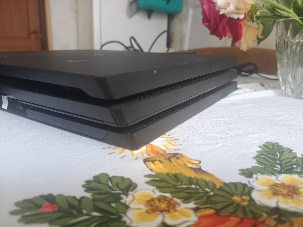 Sony PS 4 PRO 1 Tb