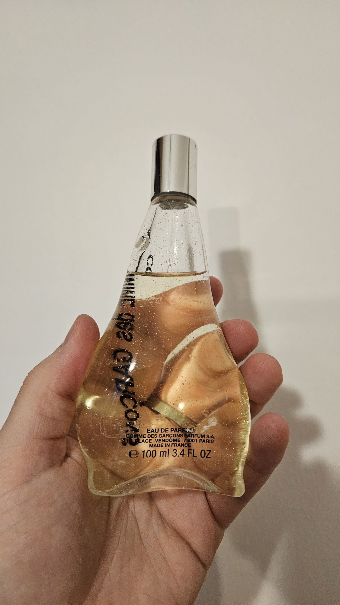 Comme des garcons glue edp 2016 rok
