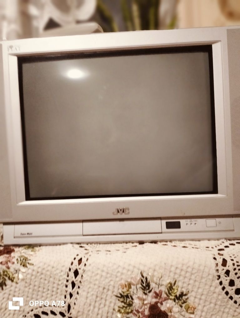 Телевізор JVC в гарному стані