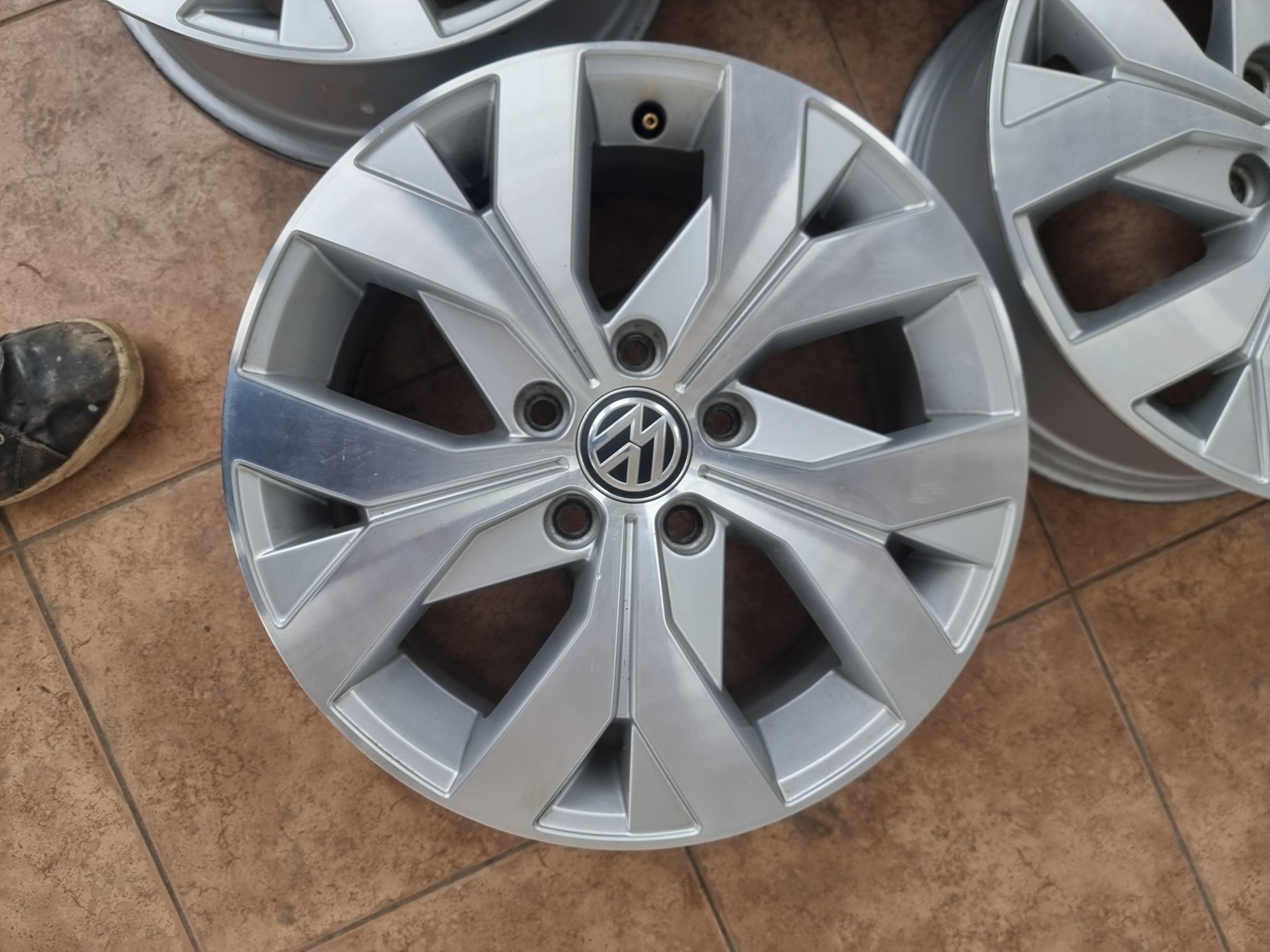 Диски VW R16 5x112 6.5j ET41 ЦО57.1 оригінал