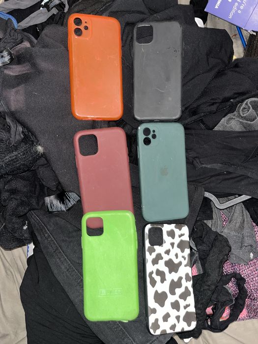 Oddam zniszczone obudowy na iphone 11