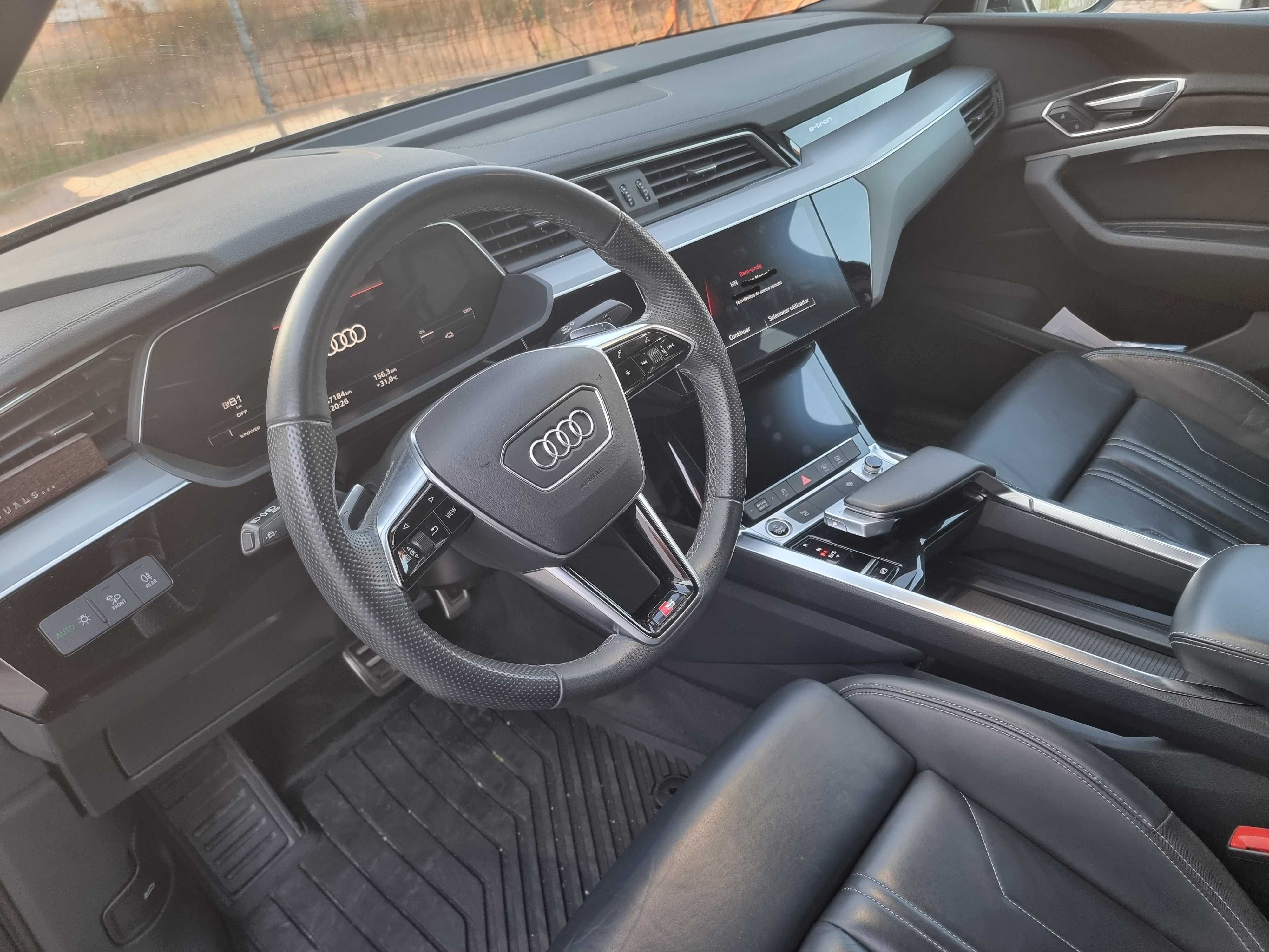 Audi Q8 SportBack S-Line