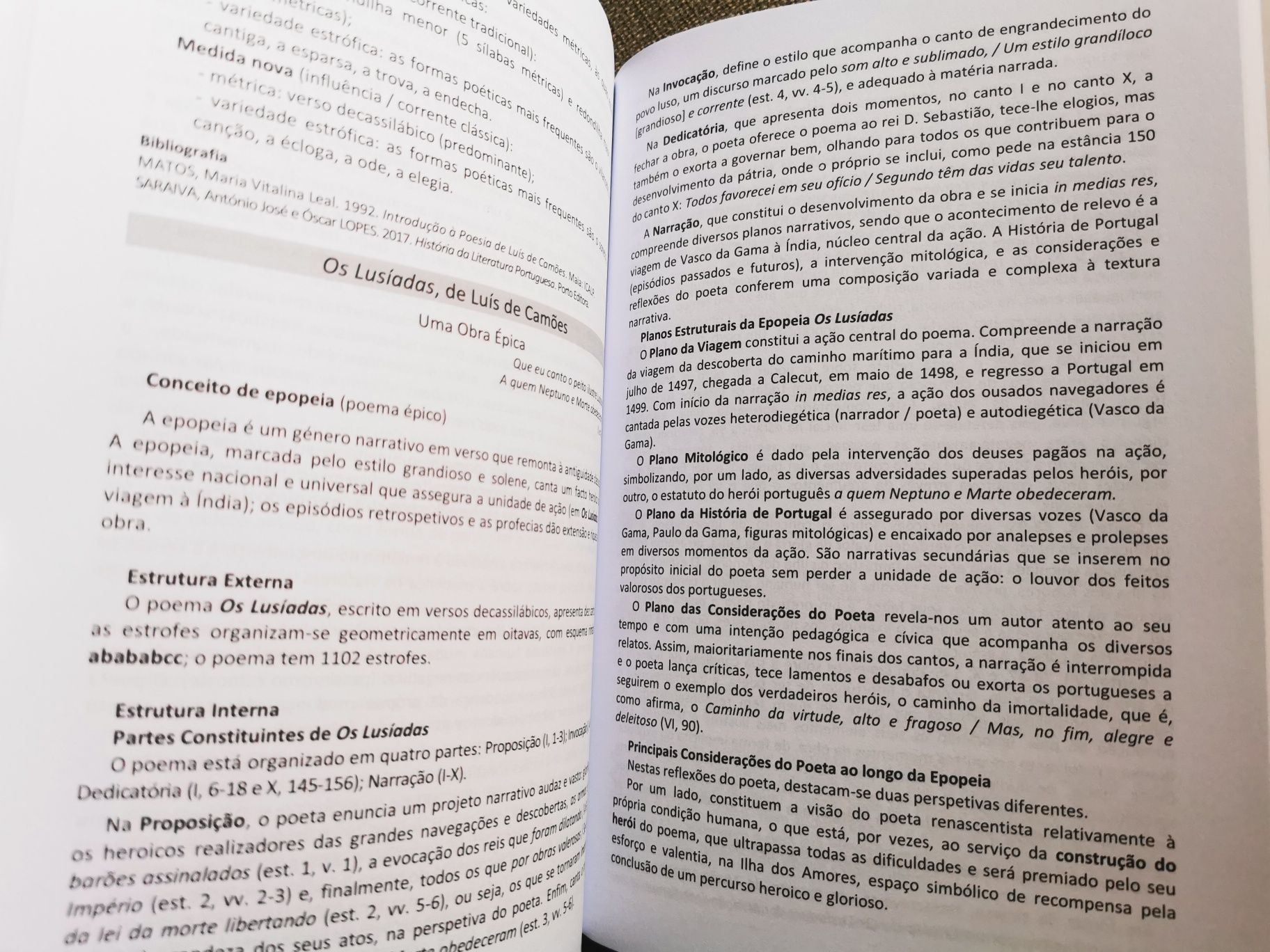 Livro de preparação para o exame nacional de português 12° ano