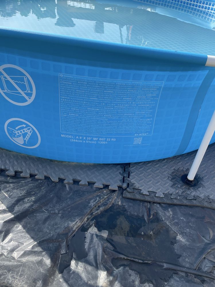 Vendo piscina como podem ver nas fotos