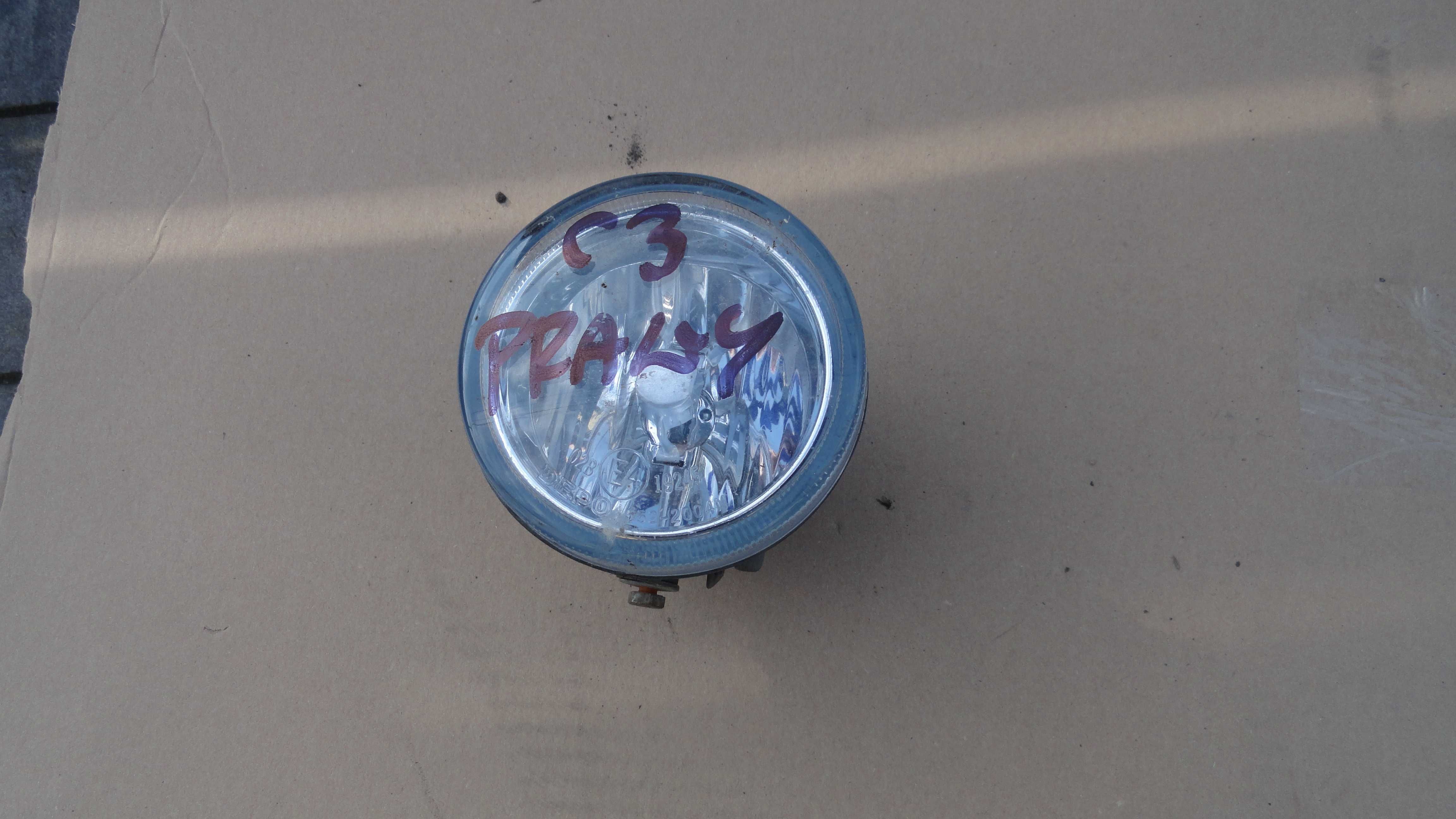 Halogen Citroen C3 Prawy -strona pasażera s.bdb przeciwmgielna prawa