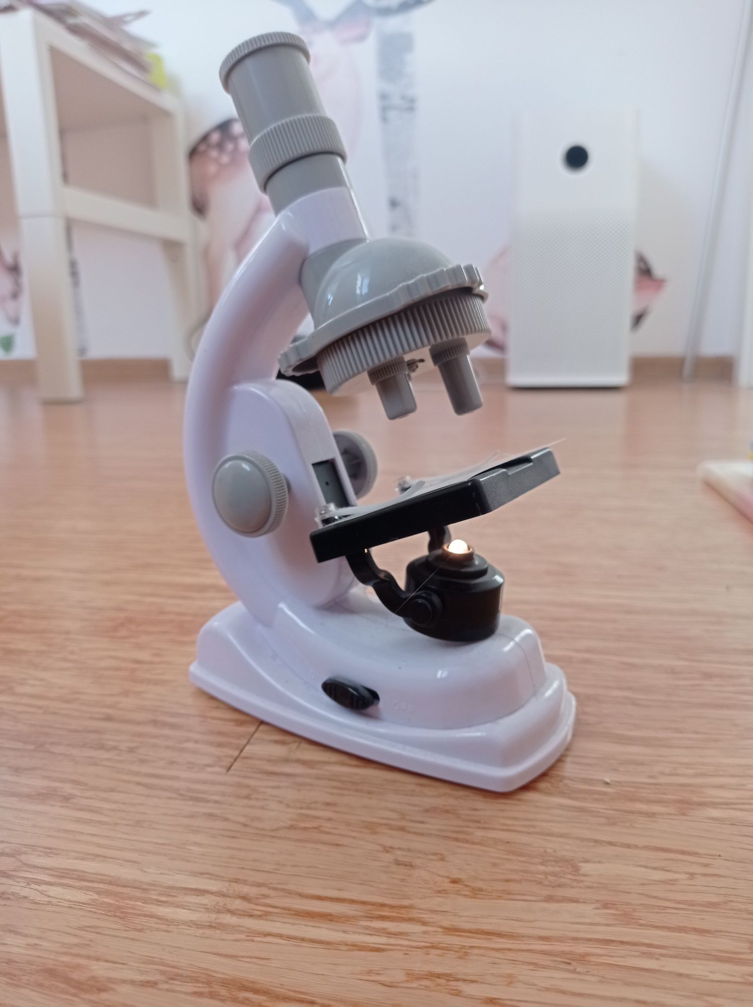 Mikroskop Clementoni x600