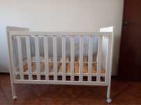 Berço branco em bom estado