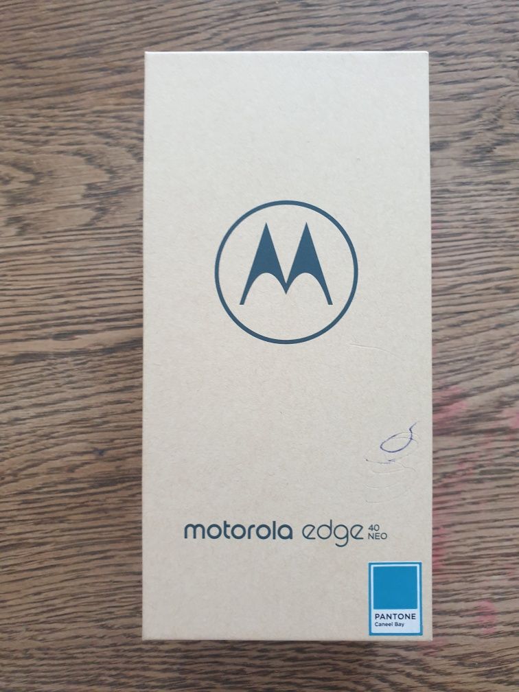 Motorola EDGE 40 Neo 12/256 nowa Komplet