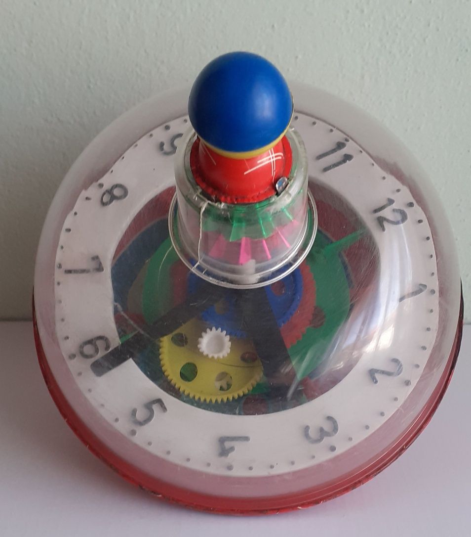 Brinquedo antigo.  Japonês ou alemão.
