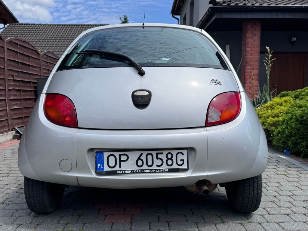 Do sprzedania srebrny Ford Ka z 2008r
