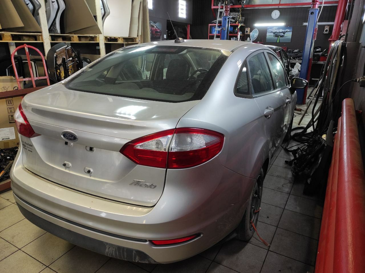 Ford Fiesta mk7 USA мк7 Разборка Четверть Кузов Чверть США Розборка