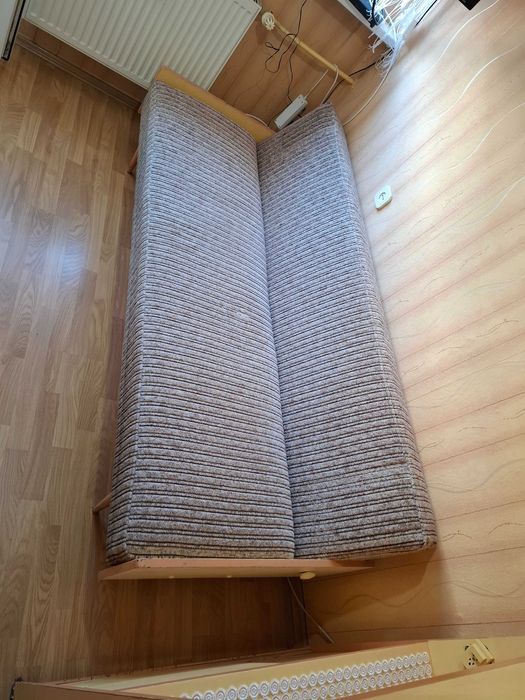 Oddam kanapę za darmo – odbiór po 24.11.2025