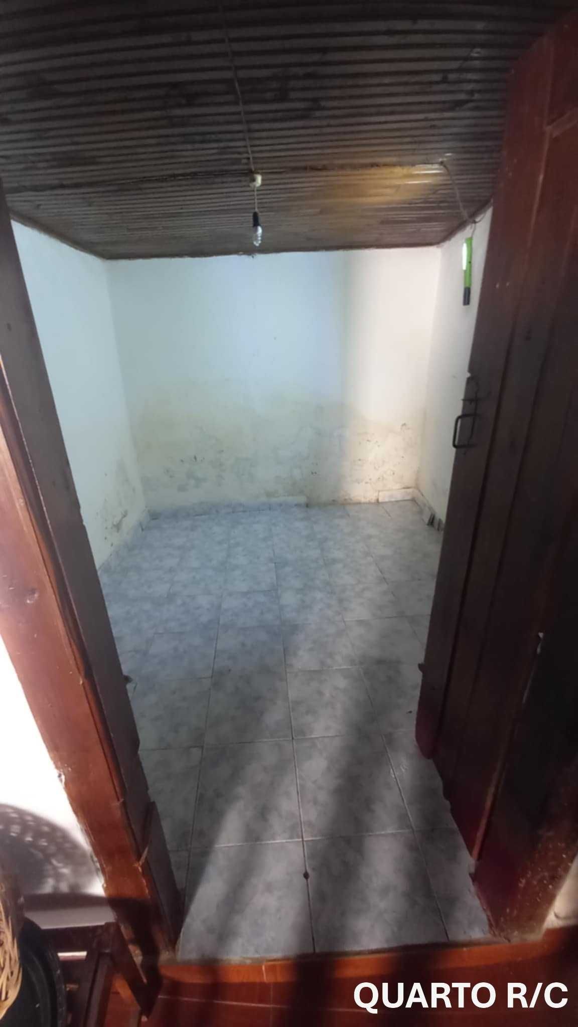 Moradia em banda à venda