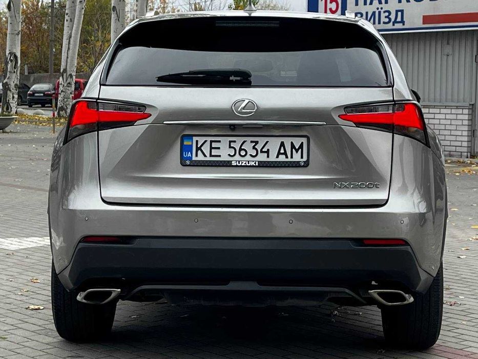 Lexus NX 2015 2,0 бензин