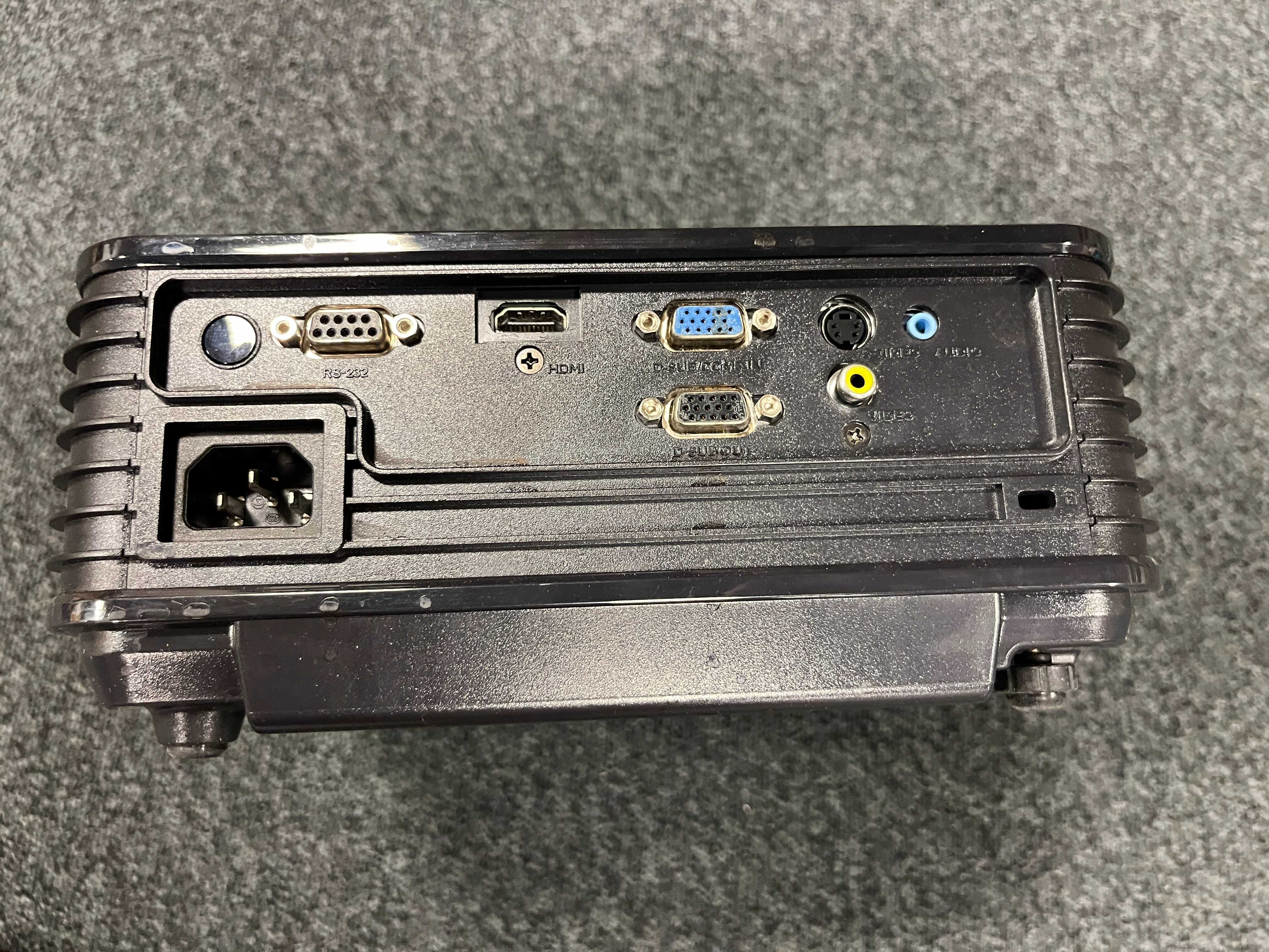 Projektor multimedialny BenQ MP623