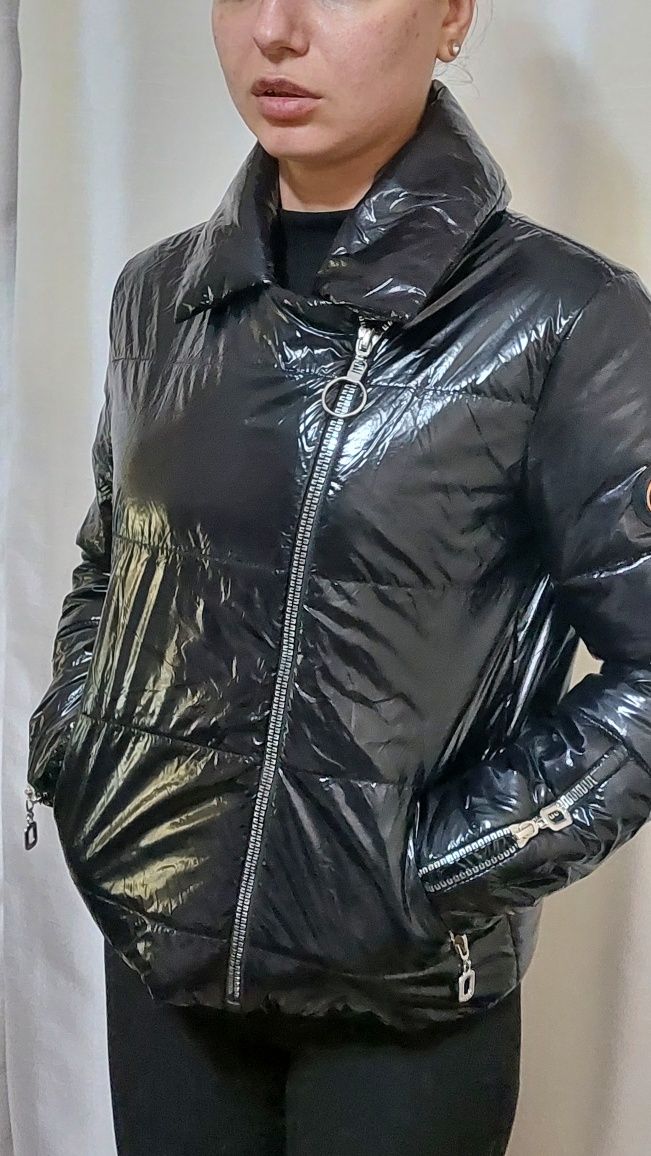 Куртка лаковая, курточка, куртка черная