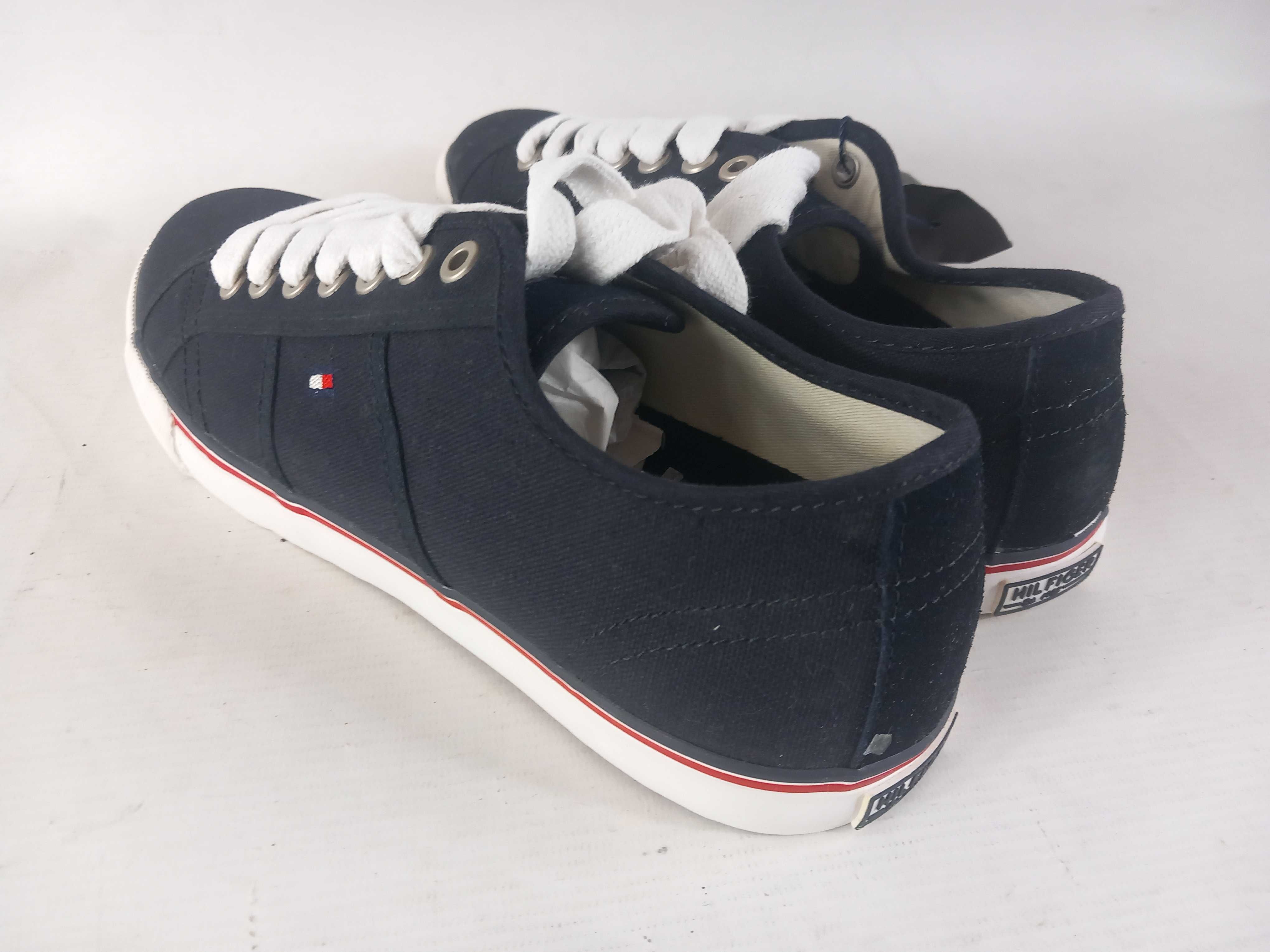 Tommy Hilfiger buty męskie sportowe rozmiar 42