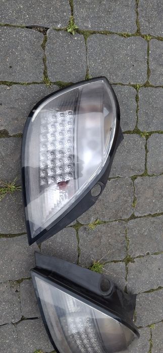 Lampy tył prawa lewa opel astra h komplet