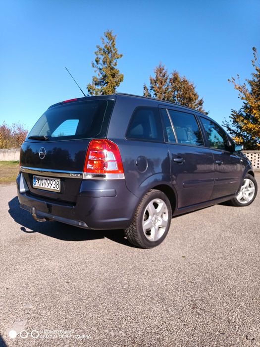 Opel Zafira b lift 2008r