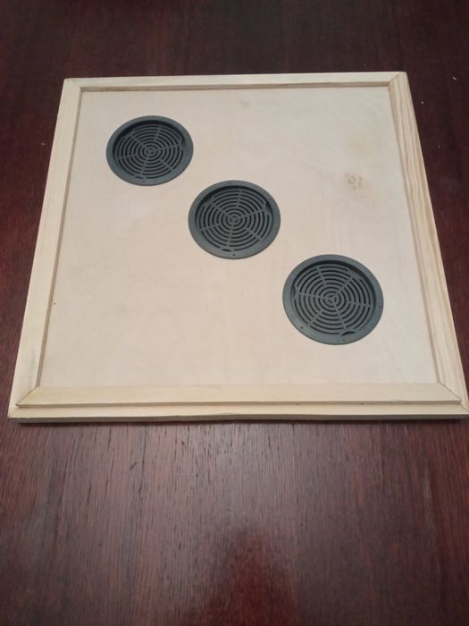 Powałka do uli sterydurowych