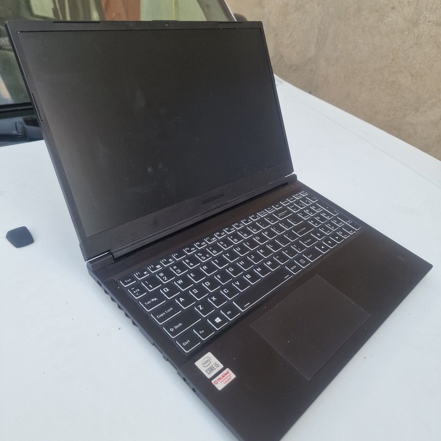 Medion Erazer GTX 1650Ti Intel Core i5-10300H