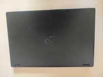 Fujitsu Intel core i3-8145U 8GB 256GB