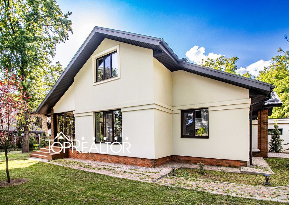 Продам 2-поверховий котедж у селищі Лісове. Лісопарк