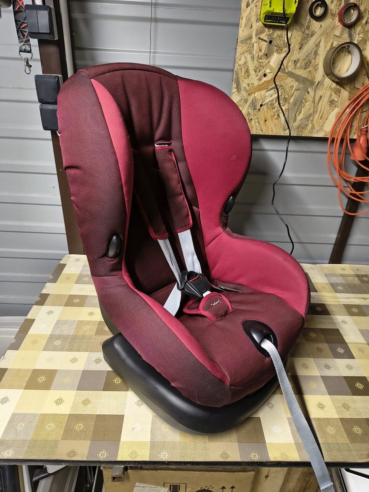Fotelik Maxi-Cosi universal 9-18 kg