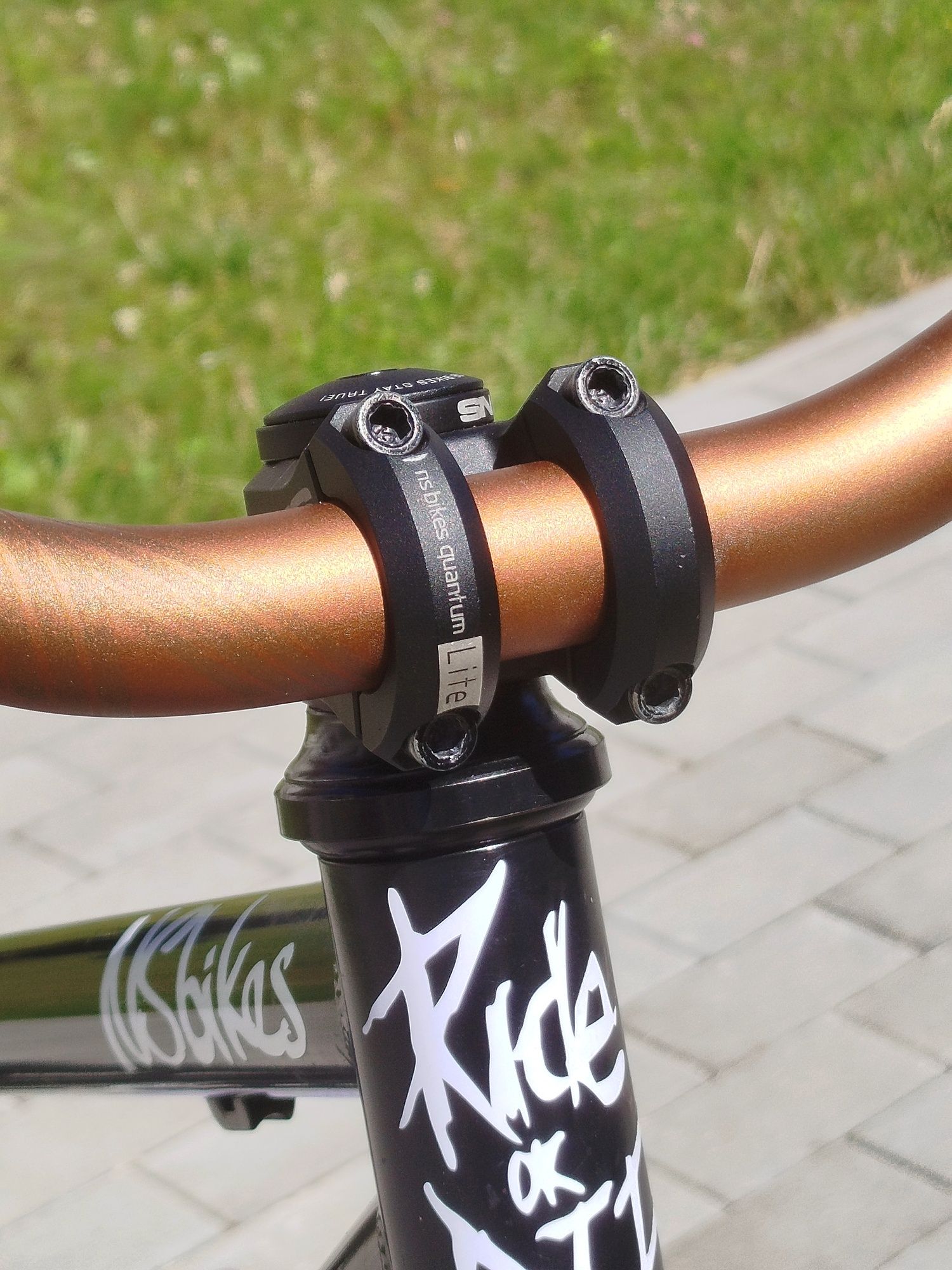 Dirt NS metropolis Custom (street)