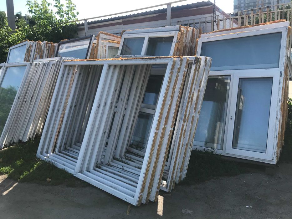 Металлопластиковое окно 1720*2360 двухстворчатое распашное  б\у