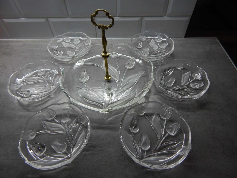 Stara Patera z talerzykami na ciasto