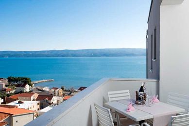 Chorwacja OMIS DUĆE apartamenty,noclegi z widokiem na morze