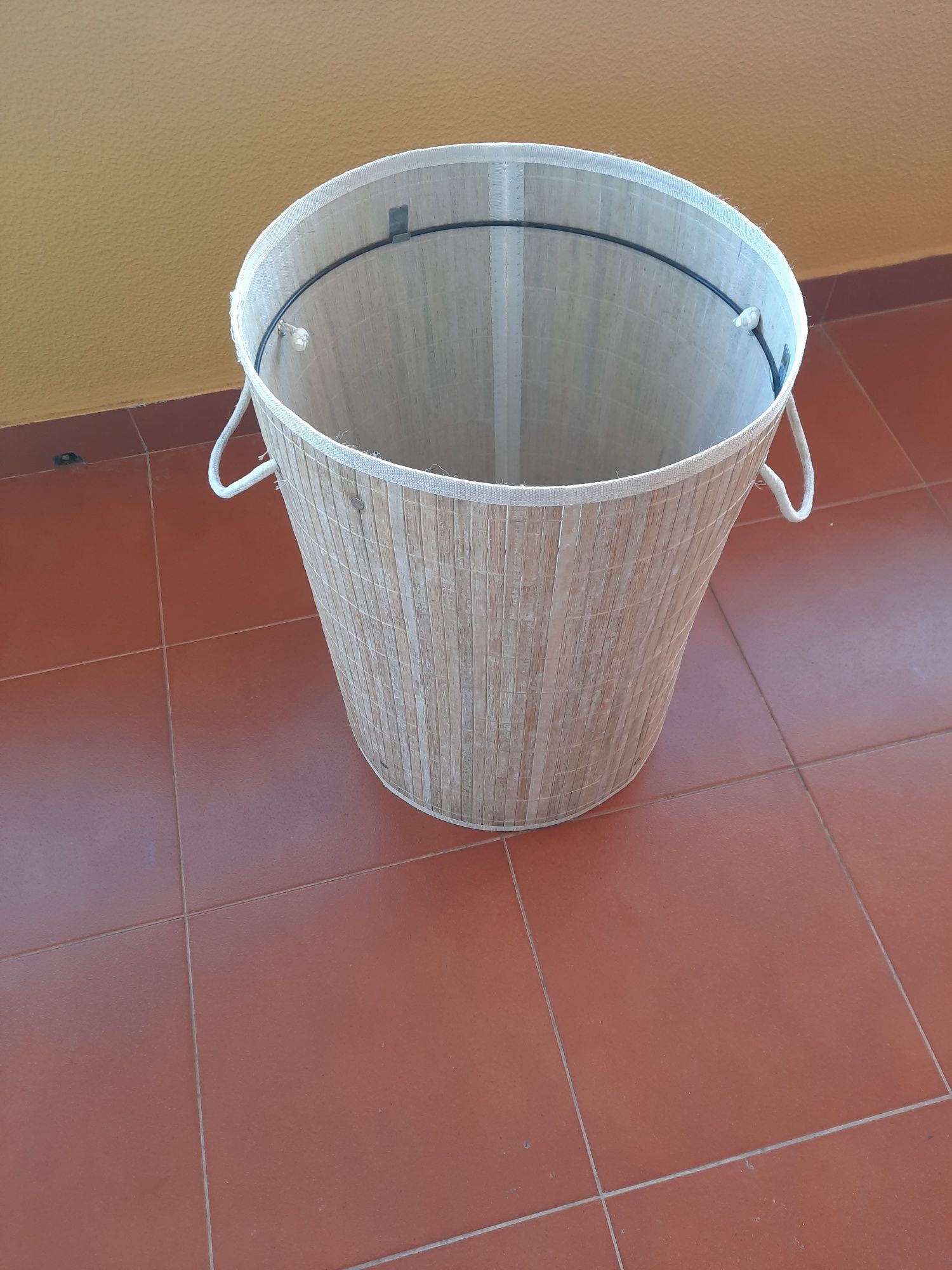Cesto da roupa suja