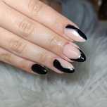 Unhas de gel e vários serviços de estética e Terapias Holísticas