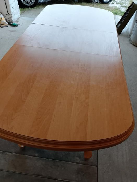 Sprzedam stół 140cm/180cm po rozłożeniu