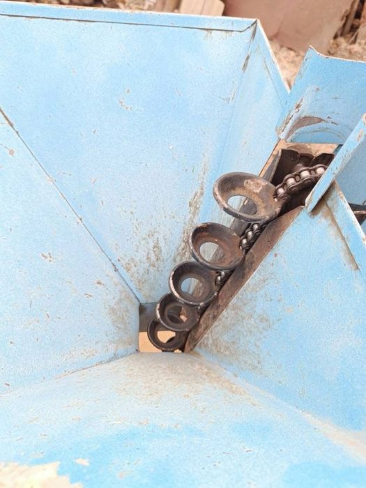 Продам картоплесажалку мотоблочну