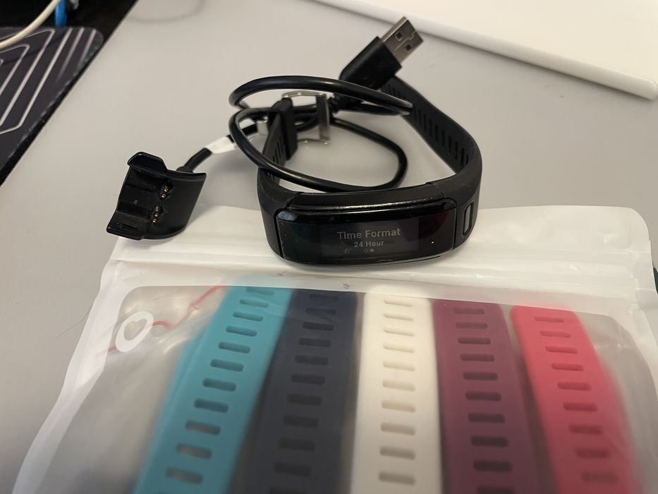Garmin Vivosmart HR com GPS + kit de 5 braceletes nova