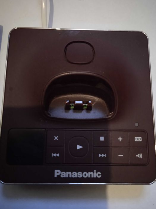 Стаціонарний радіотелефон Panasonic