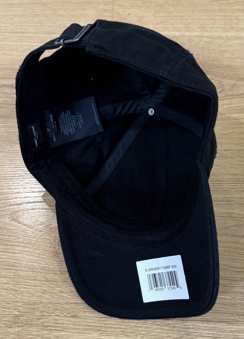 Кепка  Saint Laurent оригінад розмір 57-61