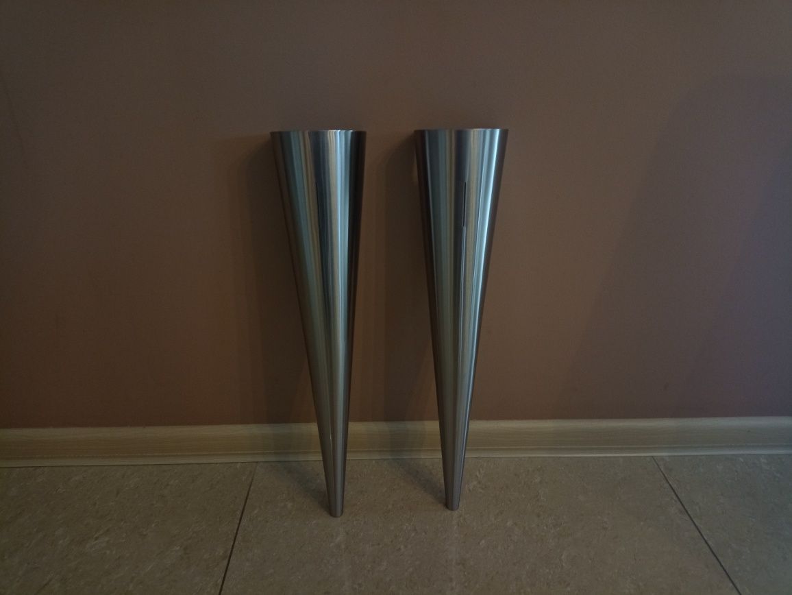Lampa kinkiet, metalowa obudowa