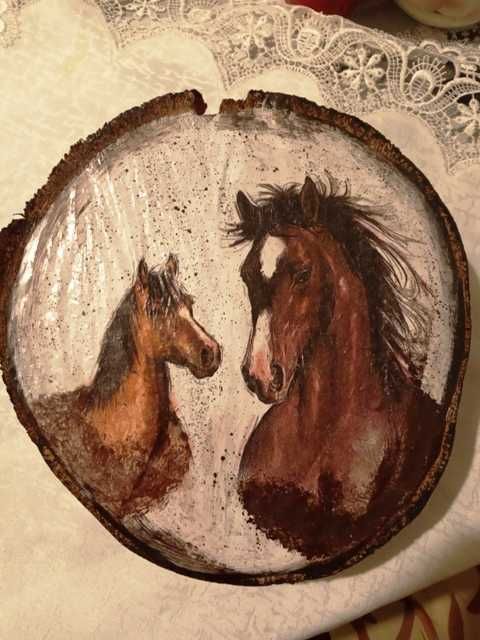 koń na plastrze drewna ozdoba zawieszka