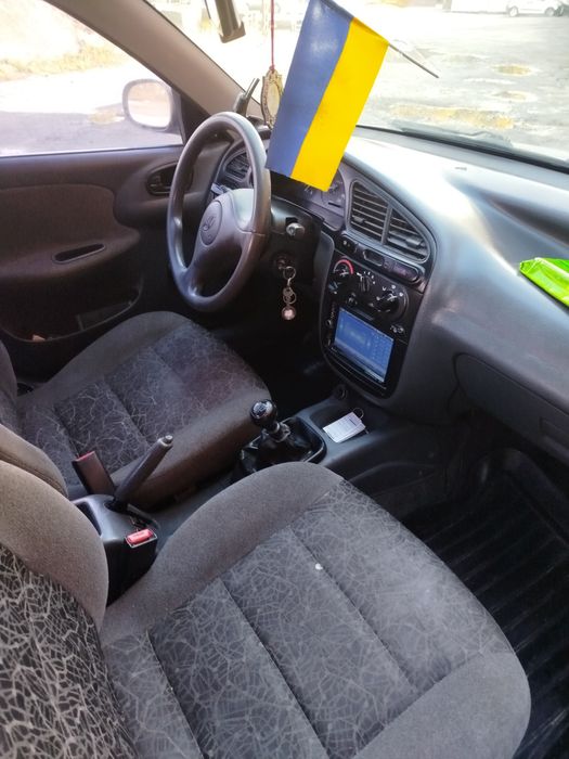 Продам Ланос..економне Авто
