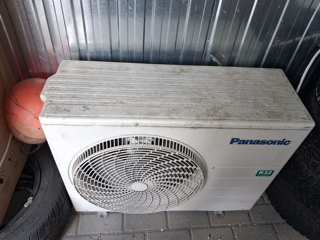 Klimatyzacja zewnętrzna Panasonic 5KW z funkcją grzania.