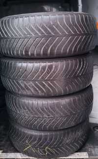 4x 205/60R16 Goodyear Vector 4 Seasons