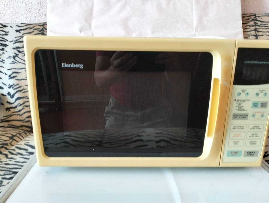 Микроволновка Elenberg Combi-Grill  MG-2331D.  (б\у)