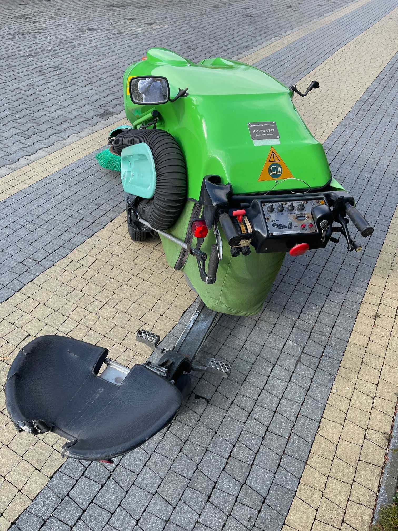 Zamiatarka Green Machine 414 RS