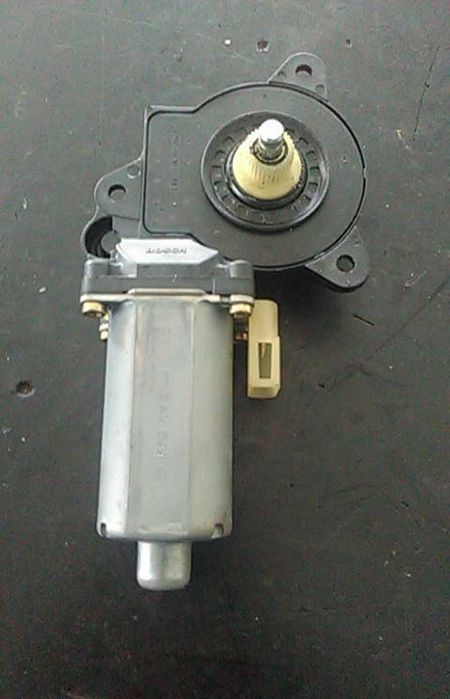 Motor vidro frente esquerdo FORD Fiesta V (JH_, JD_)